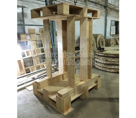 Wooden pallet