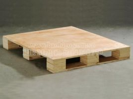 Wooden pallet